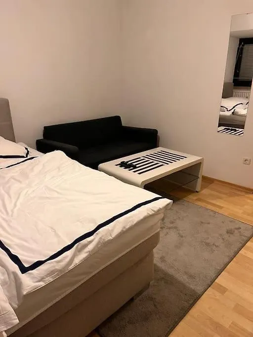 Zentrale Und Gepflegte Wohnung In Nurnberg Germany