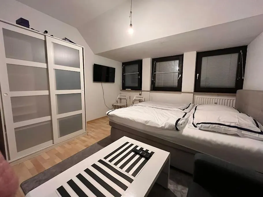 Apartment Zentrale Und Gepflegte Wohnung In Nurnberg
