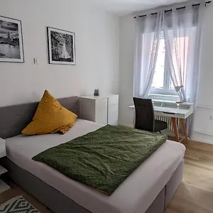  Apartment Swan